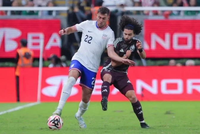 Mexico National Football Team vs USMNT Lineups